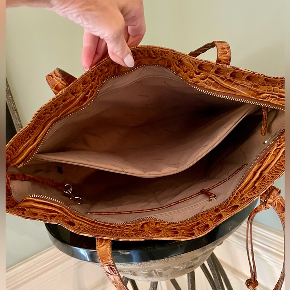 BRAHMIN ‘MISHA’ TOTE…LIKE NEW!! - Picture 10 of 14